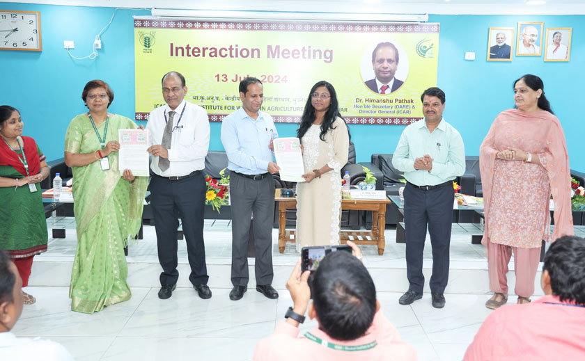 Technology Licensing and MoU handed over to Manikstu Agro Pvt. Ltd., Kalahandi by Hon’ble Secretary, DARE & DG ICAR